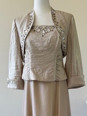 Ignite Evening by Carol Lin Size 12, Champagne taste